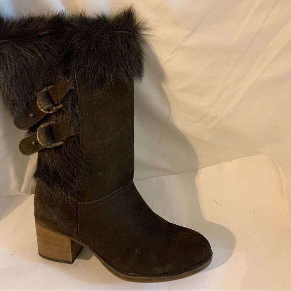 BEARPAW Madeline Women Heeled Goat Fur Fleece Lined Boot Chocolate size 8 - Picture 1 of 16